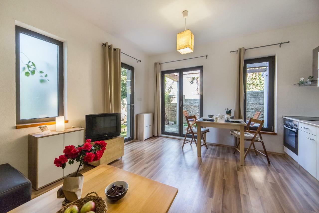 Apartment Peaceful Oasis Макарска Экстерьер фото
